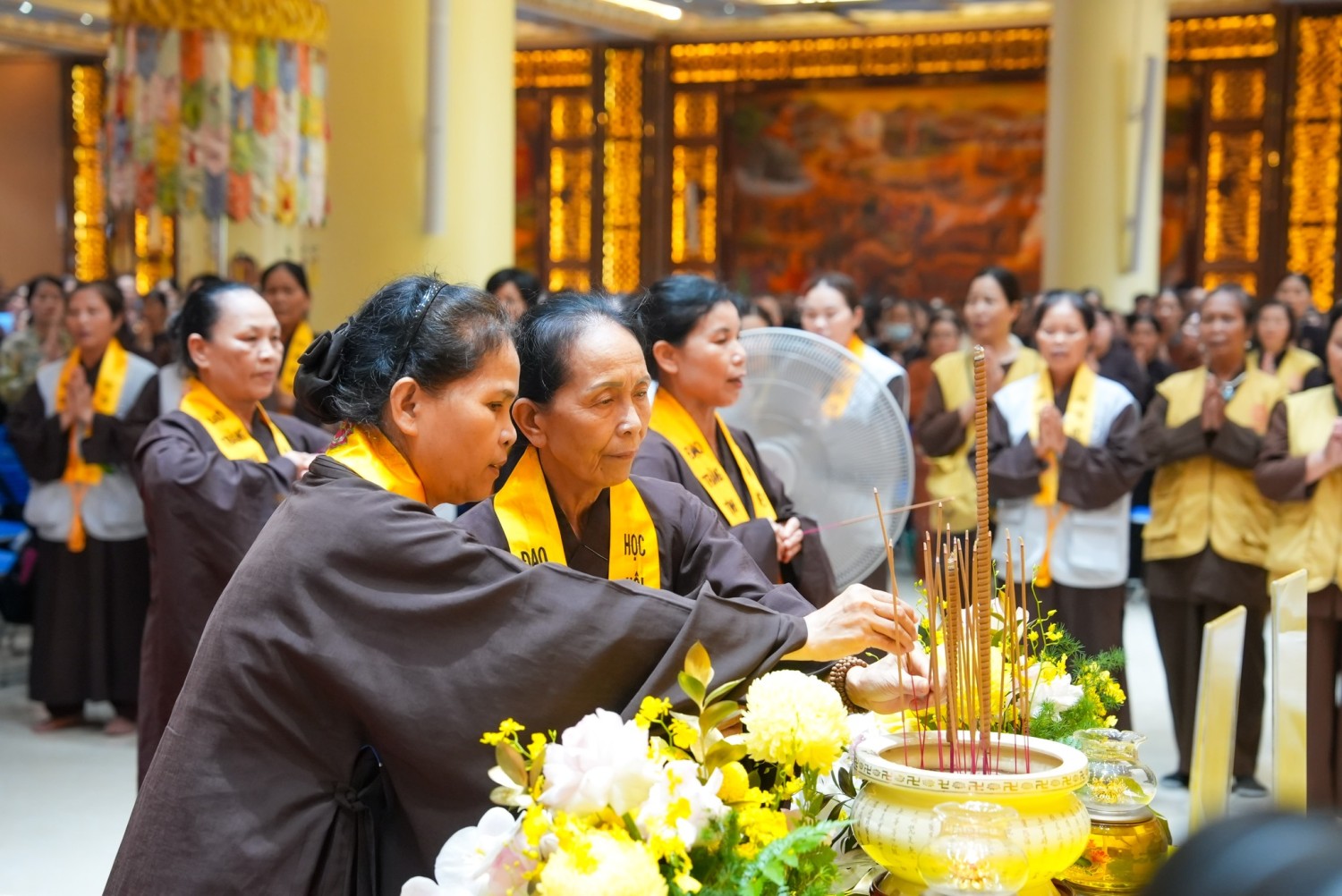 Pháp Hội Trung Phong Tam Thời Hệ Niệm Pháp Hội Ngày 3 1677092216192593421 n