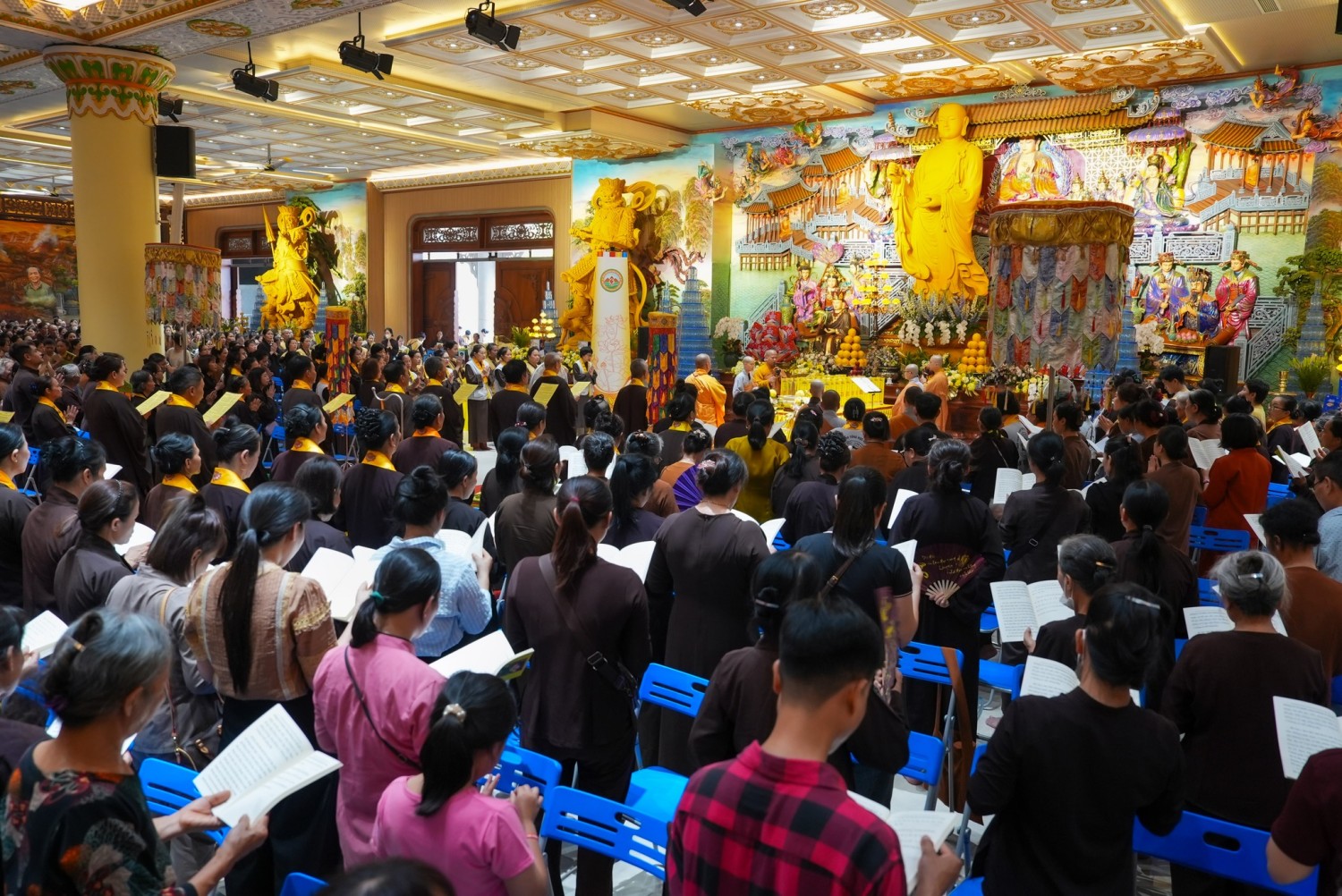 Pháp Hội Trung Phong Tam Thời Hệ Niệm Pháp Hội Ngày 3 4953358313424849341 n