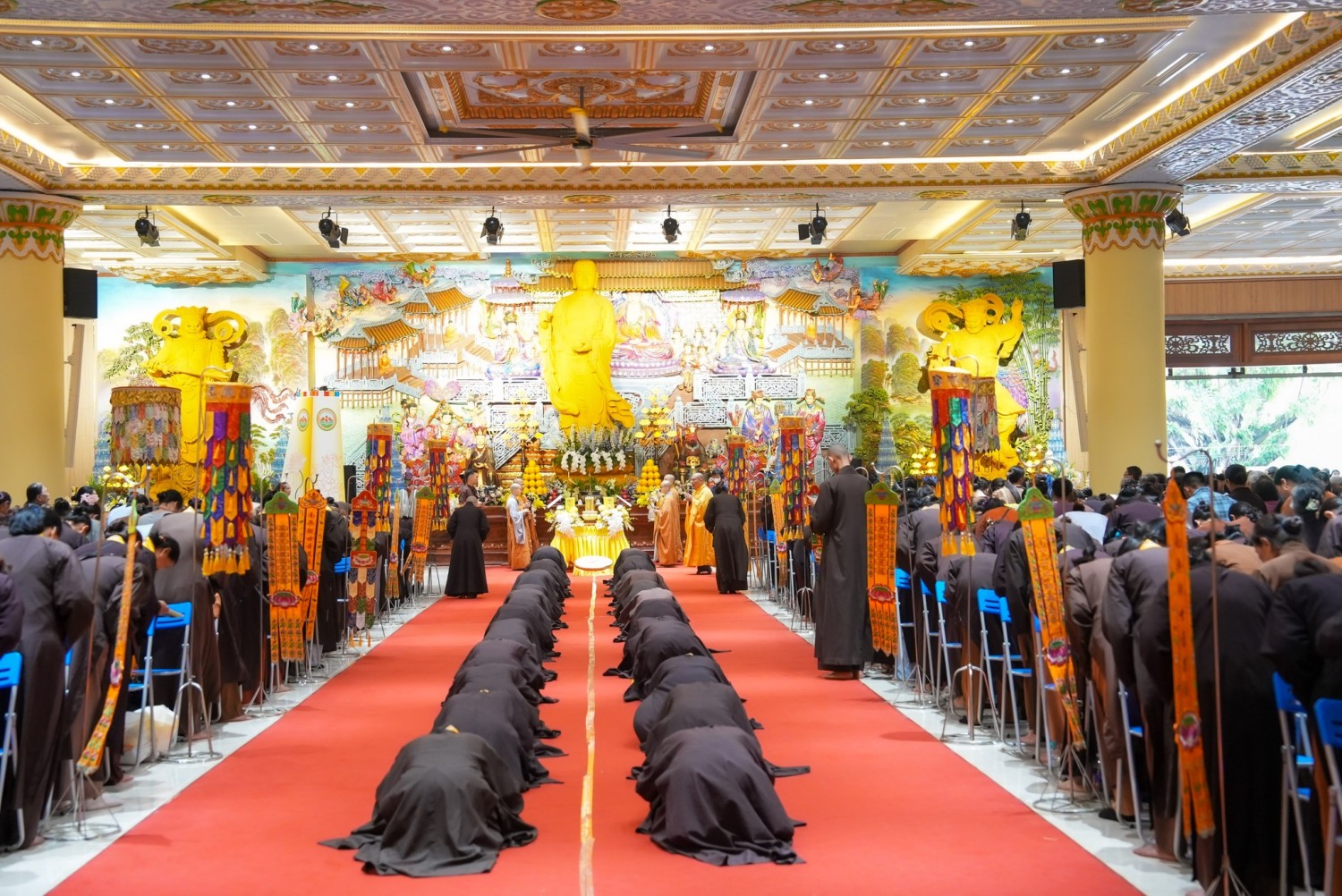 Pháp Hội Trung Phong Tam Thời Hệ Niệm Pháp Hội Ngày 3 9210712148129327086 n