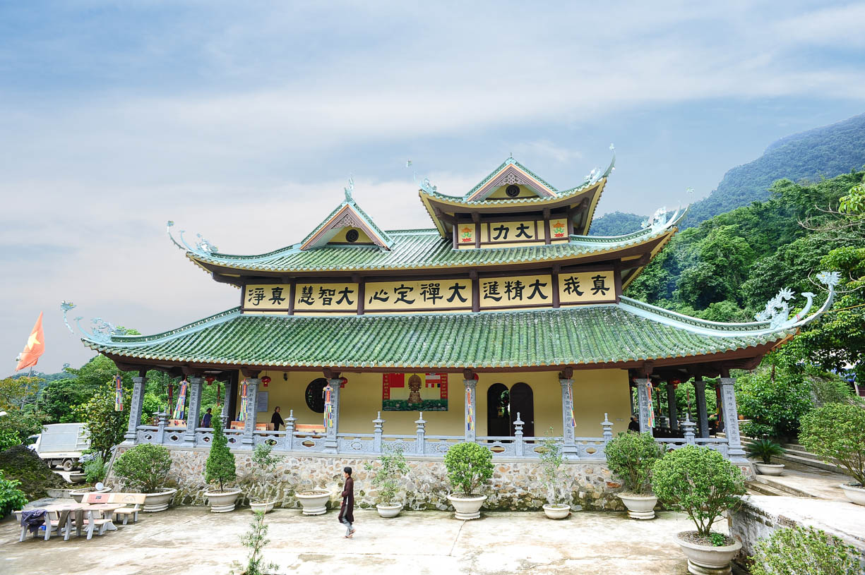The Main Hall Tan Vien