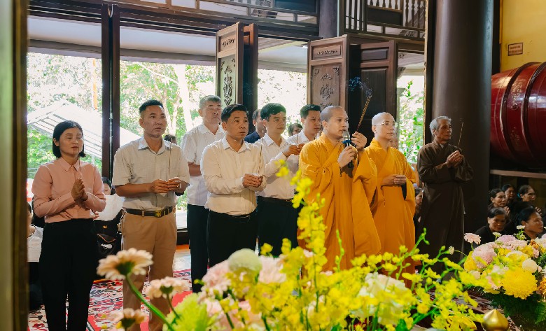 TRANG NGHIÊM ĐẠI LỄ PHẬT ĐẢN PL.2570 TẠI CHÙA TẢN VIÊN