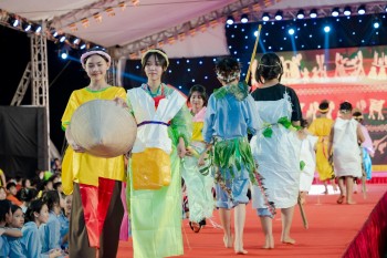 Hội thi Trình diễn Thời trang tái chế tại Khóa tu mùa hè đợt 1 năm 2023 - Chùa Khai Nguyên.