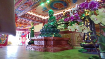 Cận cảnh tôn tượng A Di Đà Yểm Tâm tại tầng 2 Đại Tượng chùa Khai Nguyên ok