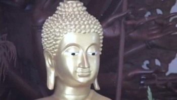 Khung cảnh mùa xuân chùa Khai Nguyên năm 2012