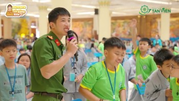 PEOPLE'S POLICE ACADEMY RAISES AWARENESS ON CRIME PREVENTION AT KHAI NGUYEN PAGODA SUMMER RETREAT...
