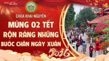 The second day of the Lunar New Year (Year of the Horse) - A bustling atmosphere of springtime.