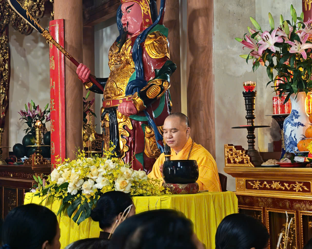 THƯỢNG TỌA THÍCH ĐẠO THỊNH QUANG LÂM TRUYỀN TAM QUY CHO HƠN 100 PHẬT TỬ TẠI CHÙA VÂN SƠN