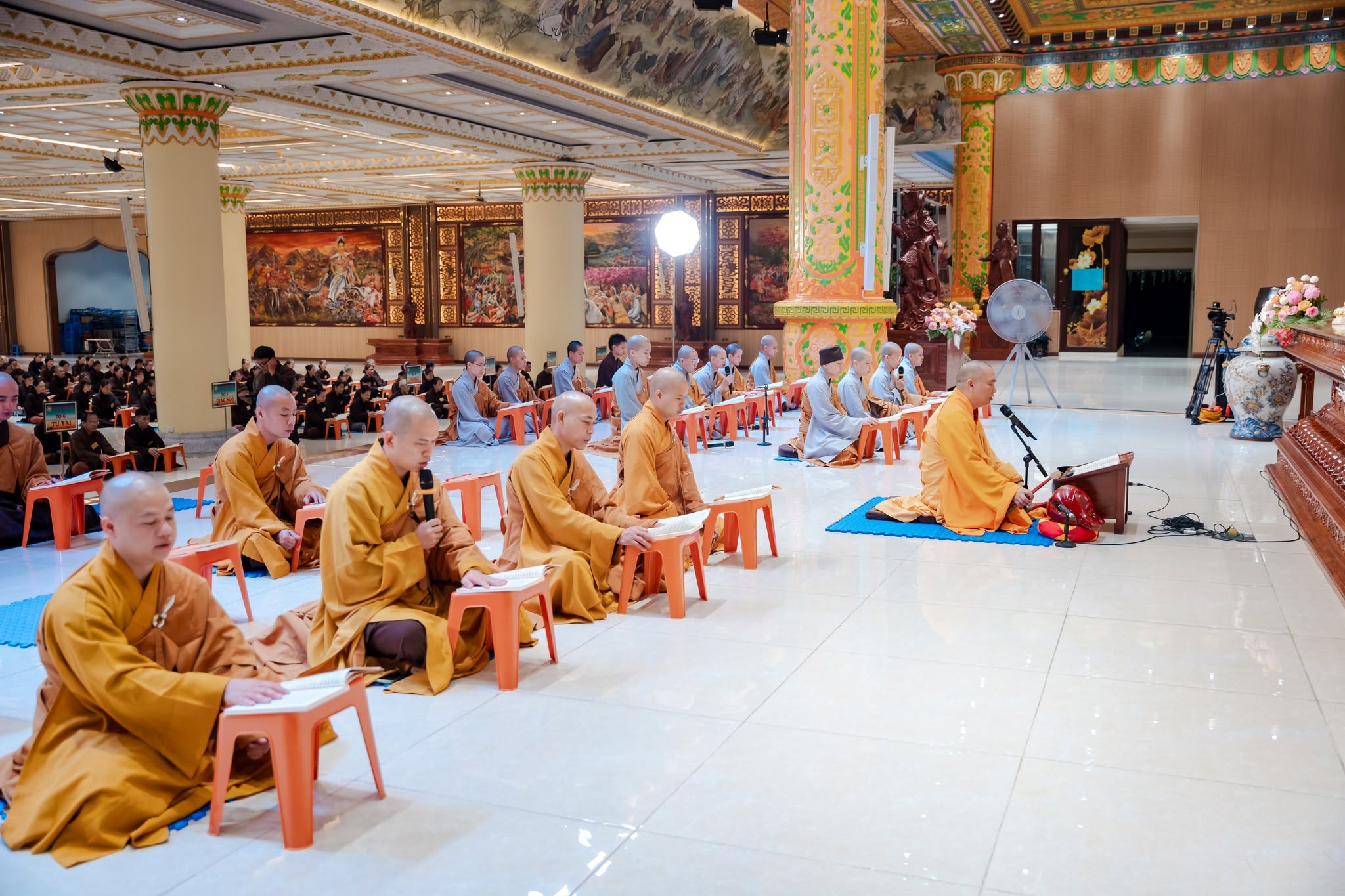 Khóa Chuyên tu tháng 4 năm Bính Ngọ tại chùa Khai Nguyên thành tự viên mãn
