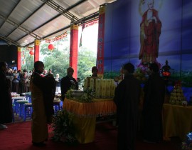 Anh-Phap-Hoi-Trung-Phong-Tam-Thoi-He-Niem-Chua-Tan-Vien-12-10-2011-IMG-0502.jpg